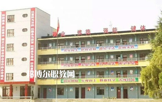 貴州金蓉?zé)o線電技工學(xué)校2022年報名條件、招生要求、招生對象