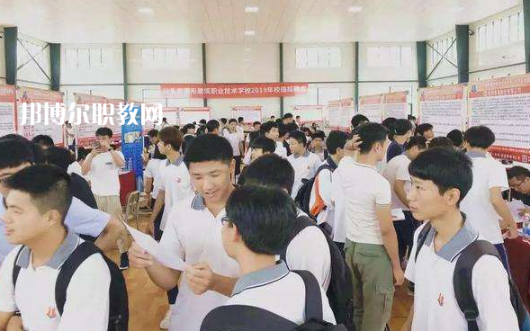 汕頭潮陽(yáng)建筑職業(yè)技術(shù)學(xué)校2022年報(bào)名條件、招生要求、招生對(duì)象