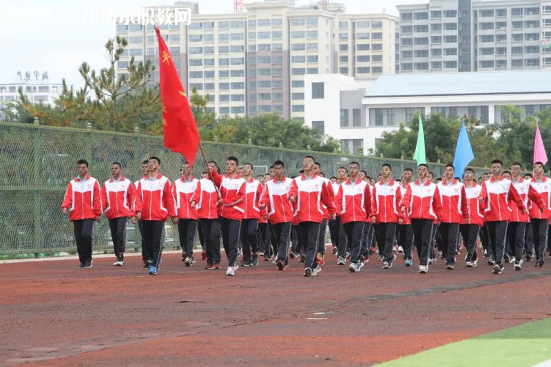 平?jīng)鰴C(jī)電工程學(xué)校2022年學(xué)費(fèi)、收費(fèi)多少