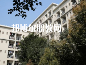 重慶輕工業(yè)學(xué)校2022年報(bào)名條件、招生要求、招生對(duì)象