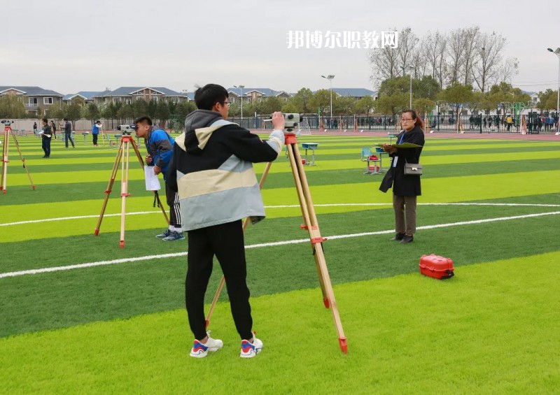 鹽城市經(jīng)貿(mào)高級職業(yè)學校2022年報名條件、招生要求、招生對象