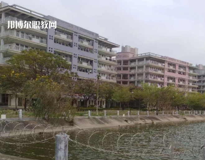 涼山勞動(dòng)職業(yè)技術(shù)學(xué)校怎么樣、好不好;