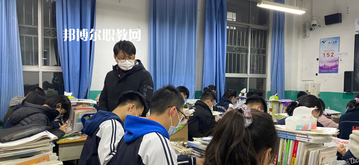 張家口華溢中等專業(yè)學(xué)校2022年學(xué)費、收費多少