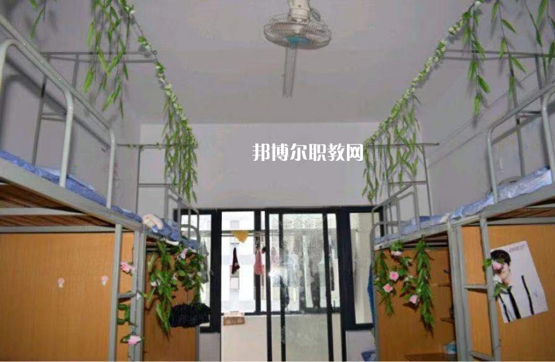 江蘇省陶都中等專業(yè)學(xué)校2022年宿舍條件