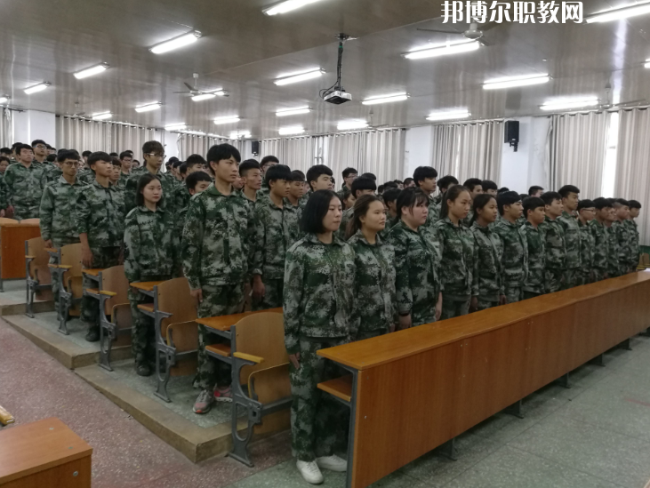 河北軌道交通中等專業(yè)學校2022年報名條件、招生要求、招生對象