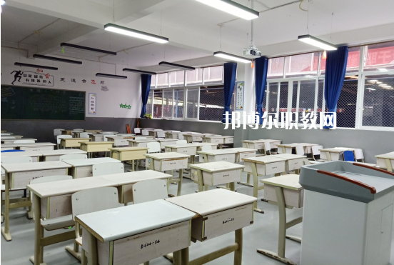 文山文武職業(yè)學(xué)校2022年報名條件、招生要求、招生對象