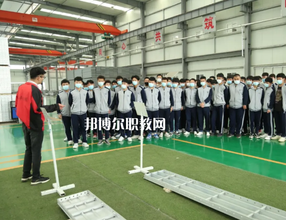 邯鄲建筑工程中專學(xué)校2022年報(bào)名條件、招生要求、招生對(duì)象