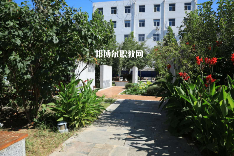 保定市第二職業(yè)中學(xué)2022年學(xué)費(fèi)、收費(fèi)多少