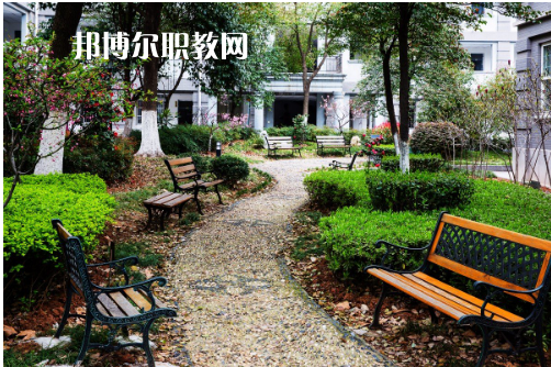 南京財(cái)經(jīng)高等職業(yè)技術(shù)學(xué)校2022年報(bào)名條件、招生要求、招生對(duì)象