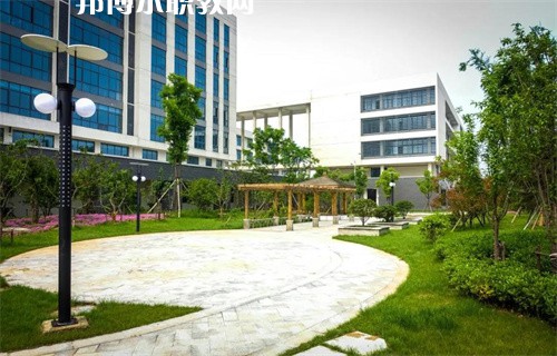 安徽亳州新能源學(xué)校2022年學(xué)費、收費多少