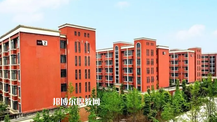 樂(lè)山醫(yī)藥科技學(xué)校2022年報(bào)名條件、招生要求、招生對(duì)象