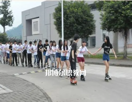 內(nèi)江大千職業(yè)技術(shù)學(xué)校2022年報(bào)名條件、招生要求、招生對(duì)象