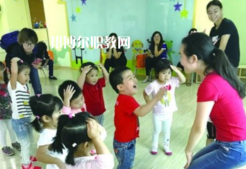 河北省青縣幼兒師范學(xué)校2022年報名條件、招生要求、招生對象