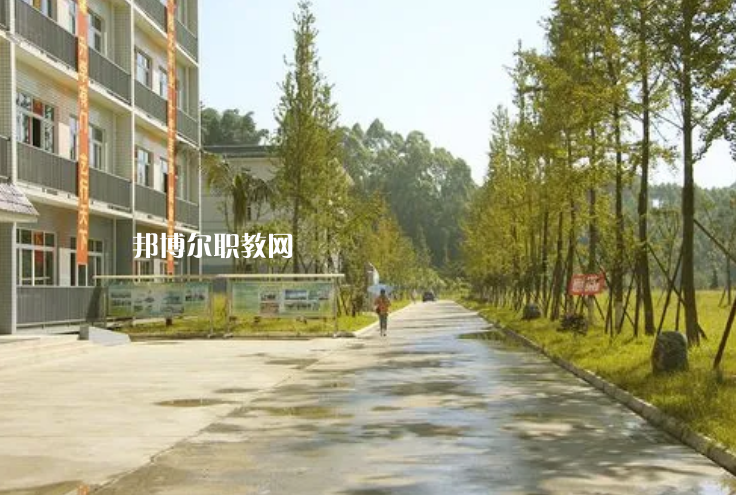 樂山嘉州衛(wèi)生職業(yè)學校怎么樣、好不好