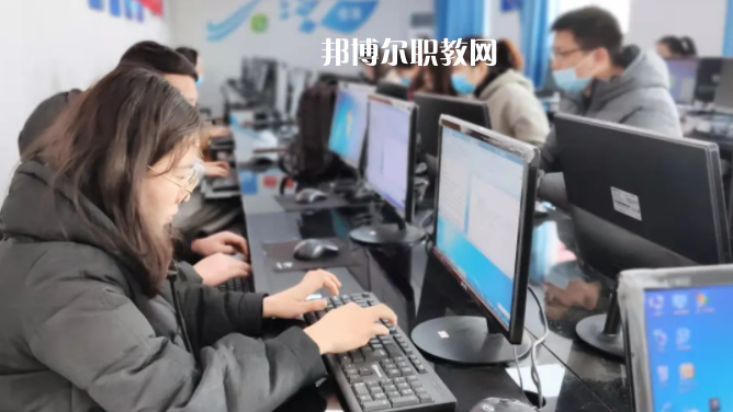 合肥中科信息工程技工學(xué)校2022年報(bào)名條件、招生要求、招生對(duì)象