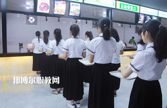 梧州電子科技職業(yè)技術(shù)學校2022年報名條件、招生要求、招生對象