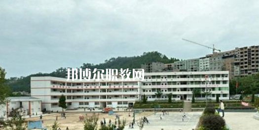 平昌筆山職業(yè)中學2022年報名條件、招生要求、招生對象