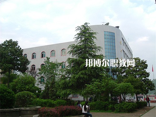 晉寧職業(yè)高級中學(xué)2022年報名條件、招生要求、招生對象