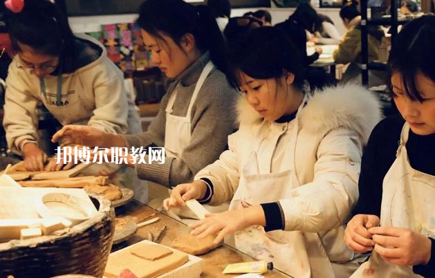 阜陽科學(xué)技術(shù)學(xué)校2022年學(xué)費、收費多少