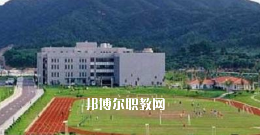 滎經(jīng)縣職業(yè)高級中學(xué)2022年報名條件、招生要求、招生對象