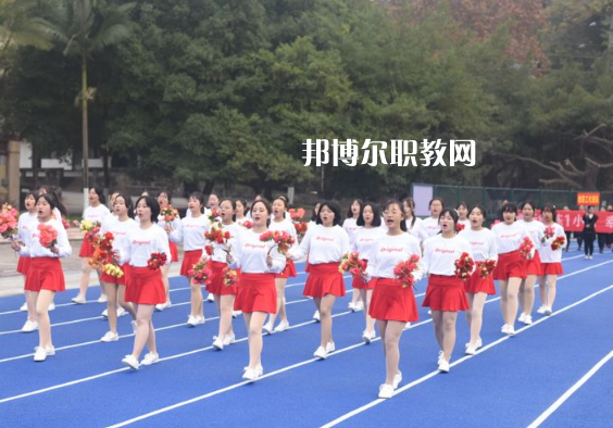 內(nèi)江鐵路機械學校怎么樣、好不好