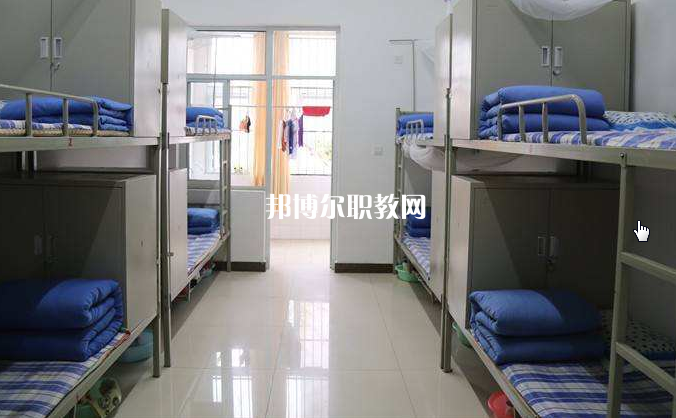 佛山順德區(qū)李偉強職業(yè)技術學校2022年宿舍條件