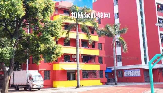 佛山實(shí)驗技工學(xué)校2022年報名條件、招生要求、招生對象 
