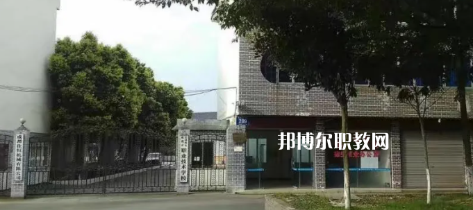 成都莊園機電職業(yè)技術(shù)學校怎么樣、好不好