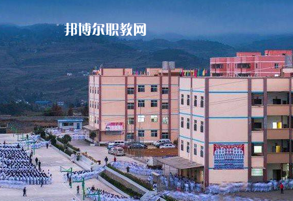 畢節(jié)工業(yè)學(xué)校2022年報名條件、招生要求、招生對象