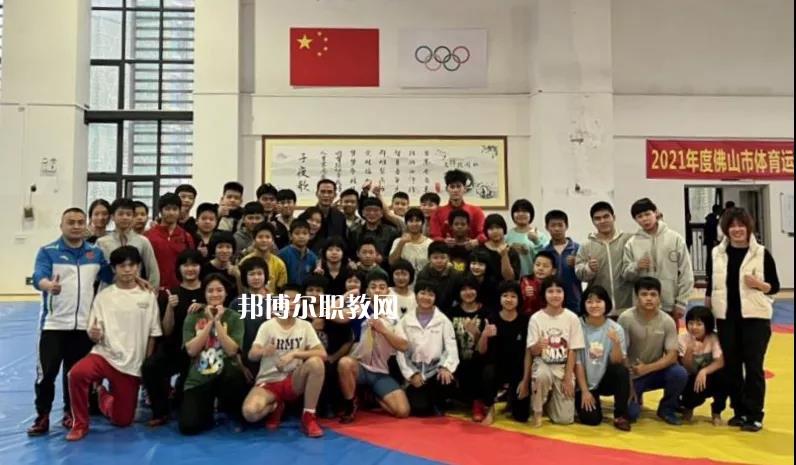 佛山體育運(yùn)動(dòng)學(xué)校2022年招生辦聯(lián)系電話(huà)