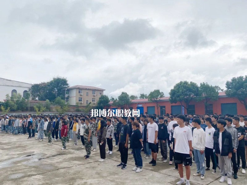 銅陵智通職業(yè)技術(shù)學(xué)校2022年報(bào)名條件、招生要求、招生對(duì)象