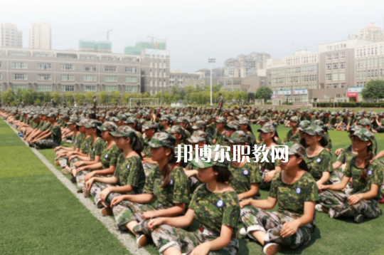 四川宜賓南溪職業(yè)技術(shù)學(xué)校2022年招生辦聯(lián)系電話(huà)