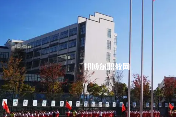 貴陽英才學(xué)校2022年報名條件、招生要求、招生對象