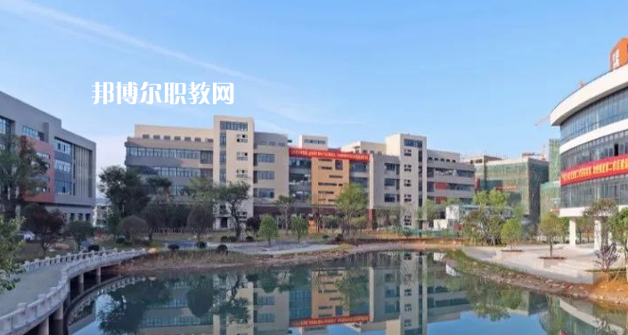 黔東南技師學(xué)院2022年報名條件、招生要求、招生對象