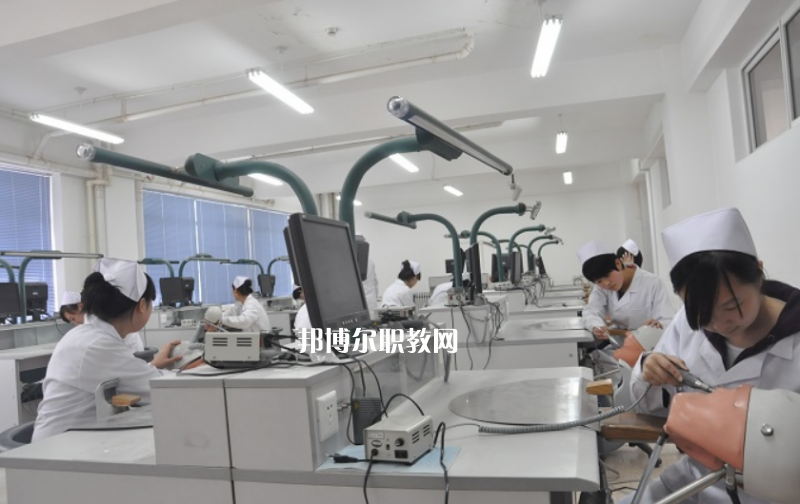 大連市皮口衛(wèi)生學校2022年有哪些專業(yè)；