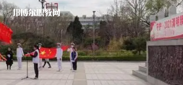 青島第二衛(wèi)生學(xué)校2022年招生條件、招生要求、招生對(duì)象