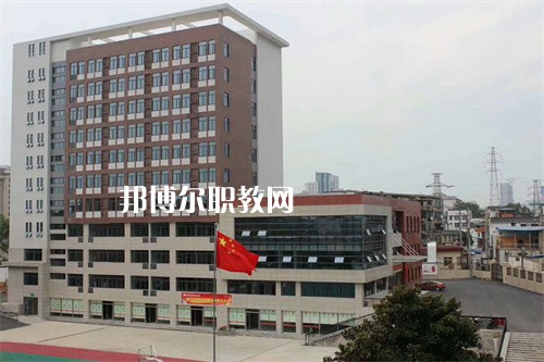 湖南省經濟貿易職業(yè)中專學校2022年學費、收費多少