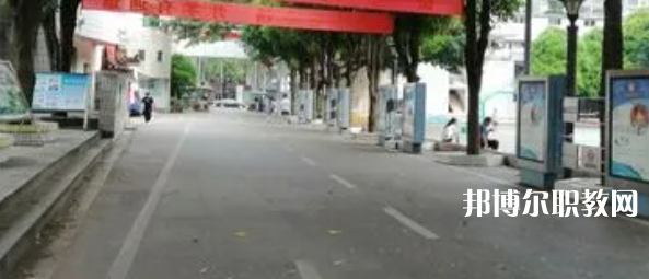 柳州機電工業(yè)學(xué)校2022年報名條件、招生要求、招生對象