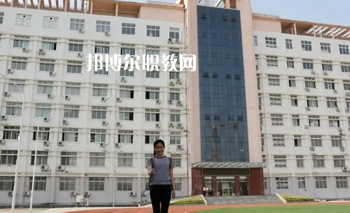 孝感高級技工學(xué)校2022年報名條件、招生要求、招生對象