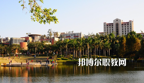 湖北東風(fēng)汽車(chē)技師學(xué)院2022年報(bào)名條件、招生要求、招生對(duì)象