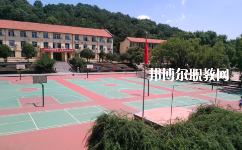 武漢東湖光電學(xué)校2022年報名條件、招生要求、招生對象