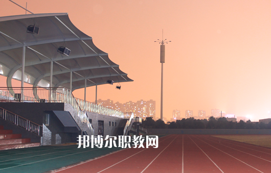 武漢交通學(xué)校2022年報名條件、招生要求、招生對象