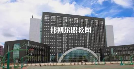 昆明高職?？圃盒Ｅ琶?0強(qiáng)