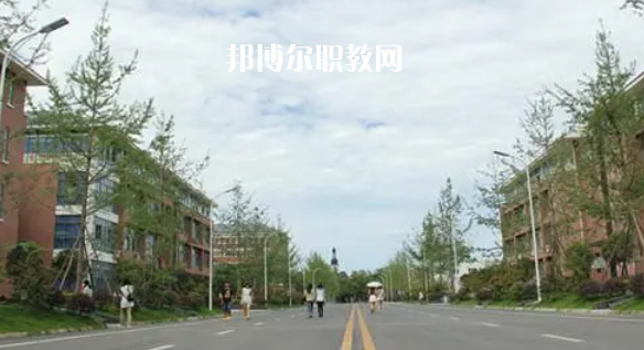 成都高職?？圃盒Ｅ琶?8強(qiáng)