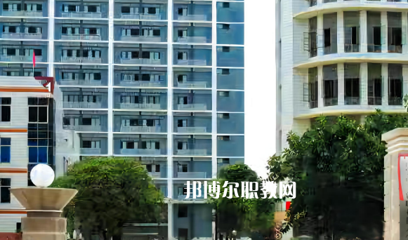 南寧工貿(mào)職業(yè)技術(shù)學校2022年學費、收費多少