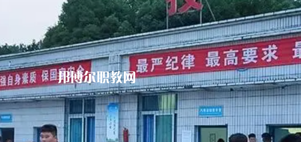 四川省南充市高坪職業(yè)高級中學(xué)2023年學(xué)費、收費多少