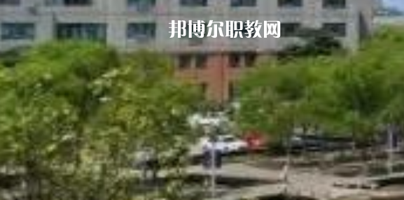 江蘇省常熟中等專業(yè)學(xué)校地址在哪里，哪個(gè)地區(qū)，哪個(gè)城市?