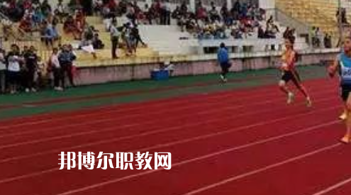 南通市體育運(yùn)動(dòng)學(xué)校地址在哪里，哪個(gè)地區(qū)，哪個(gè)城市?
