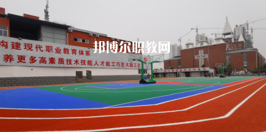 淮安市淮航技工學(xué)校地址在哪里，哪個地區(qū)，哪個城市?
