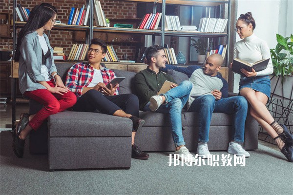 四川省人民醫(yī)院護士學(xué)校有哪些招生專業(yè)(2023年) 四川省人民醫(yī)院護士學(xué)校有哪些招生專業(yè)(2023年)